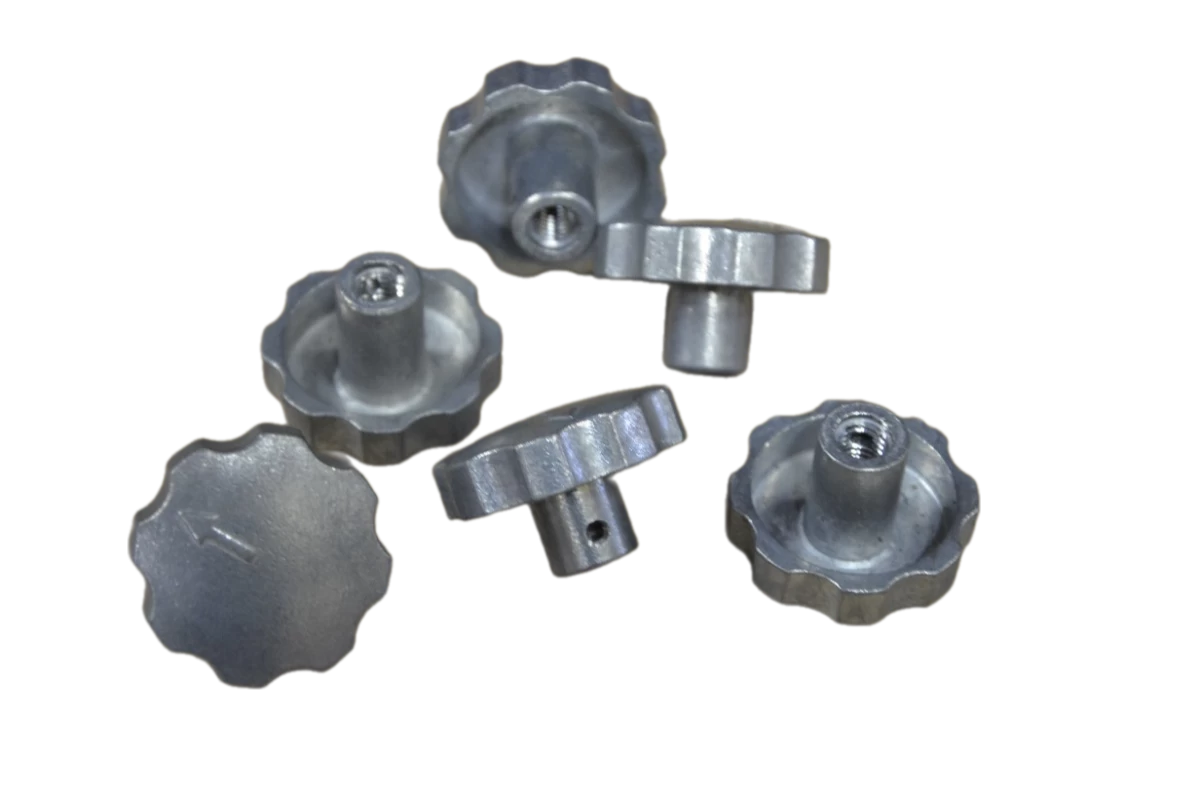 Металлический барашек для кормушки для поросят