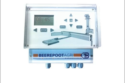 Скрепер цепной для уборки навоза в коровнике Бирипут Агри / Beerepoot  Agri