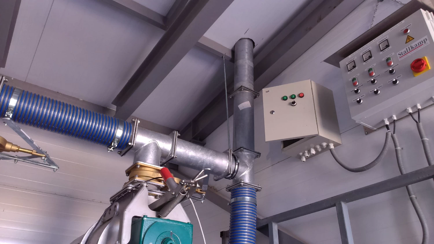 АК "ВЫСЕЛКОВКИЙ"