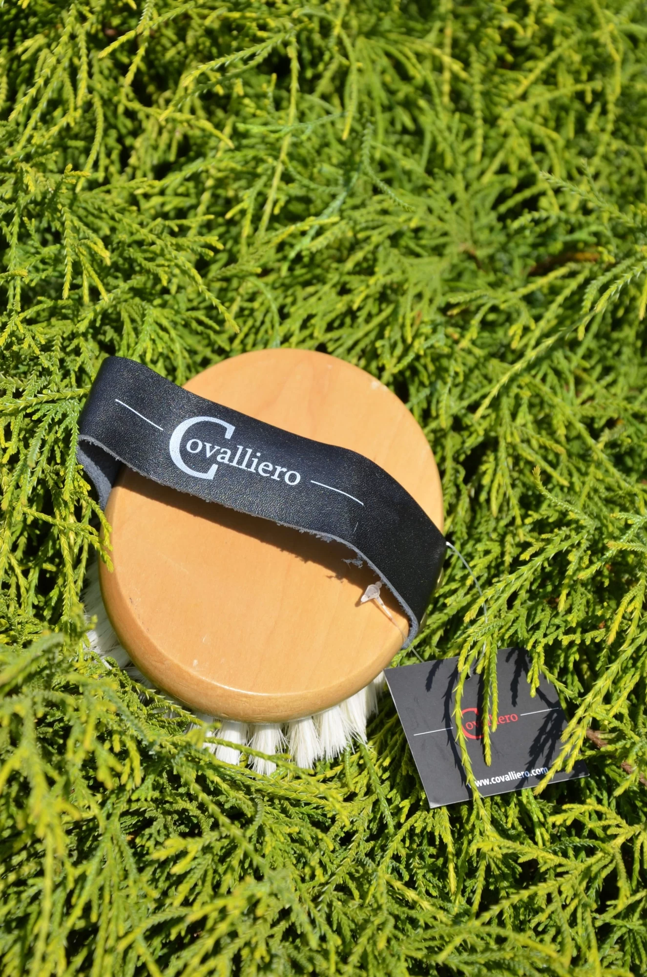 Щетка для лошадей Ковальеро 13см, натуральный волос