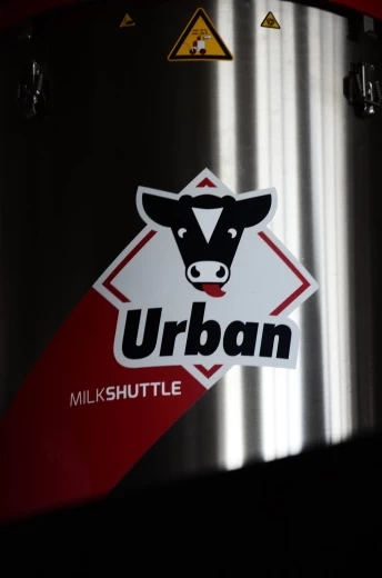 Молочное такси с электроприводом, 200л