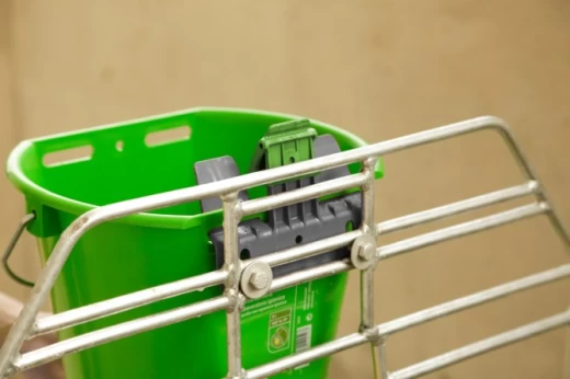 Защита от сбрасывания Bucket Guard с возможностью регулировки
